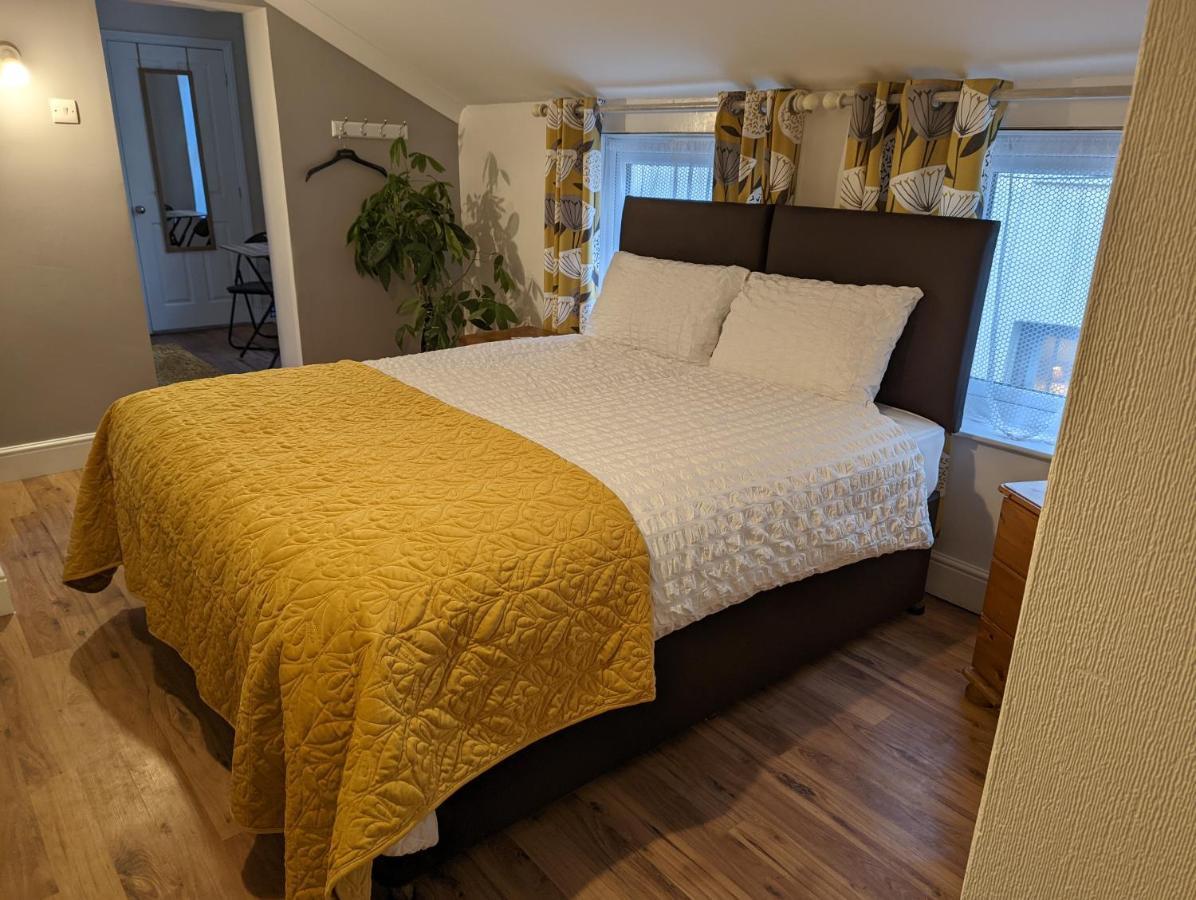 Gull Wing Guesthouse Lowestoft Bagian luar foto