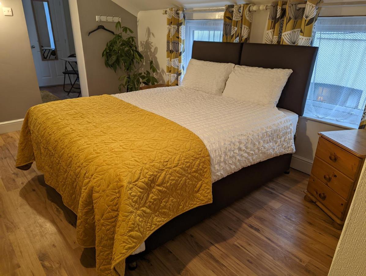 Gull Wing Guesthouse Lowestoft Bagian luar foto